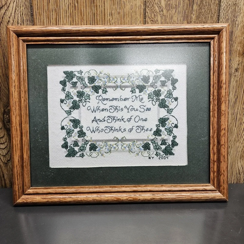 VTG Remember Me‎ Ivy Cross Stitch Tapestry 2004 Medium Framed Wall Art